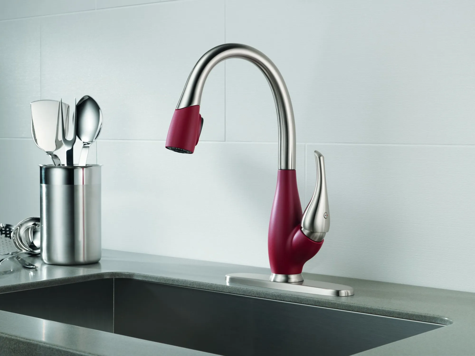 delta leland kitchen faucet