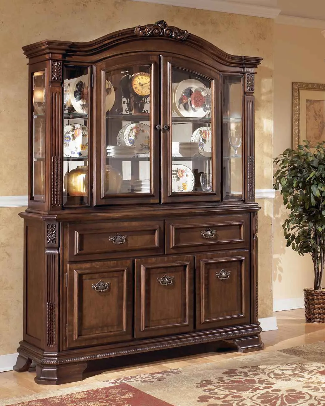 dining room buffet server