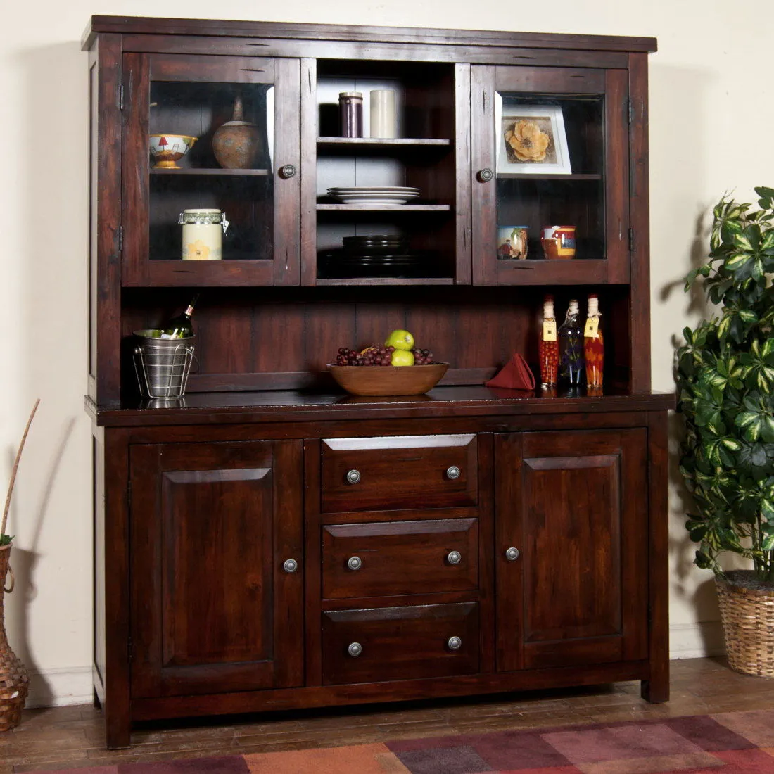 dining room servers and buffets