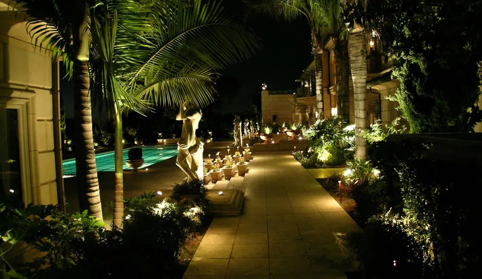 line voltage landscape lighting