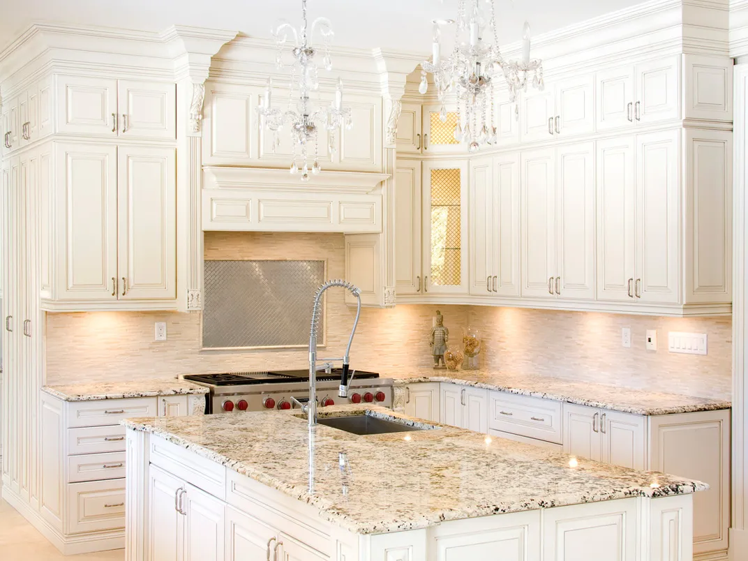 pictures of white kitchen cabinets