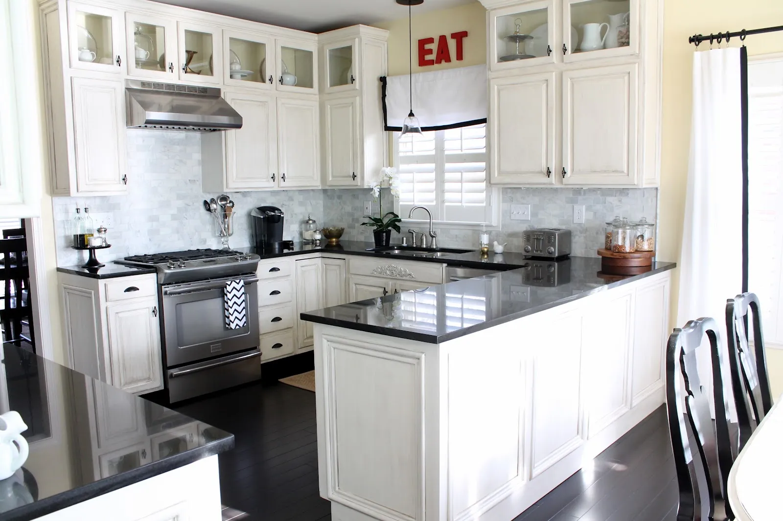 white kitchen cabinet doors