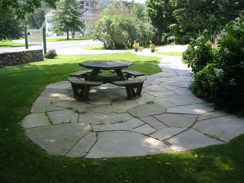 beautiful flagstone patios