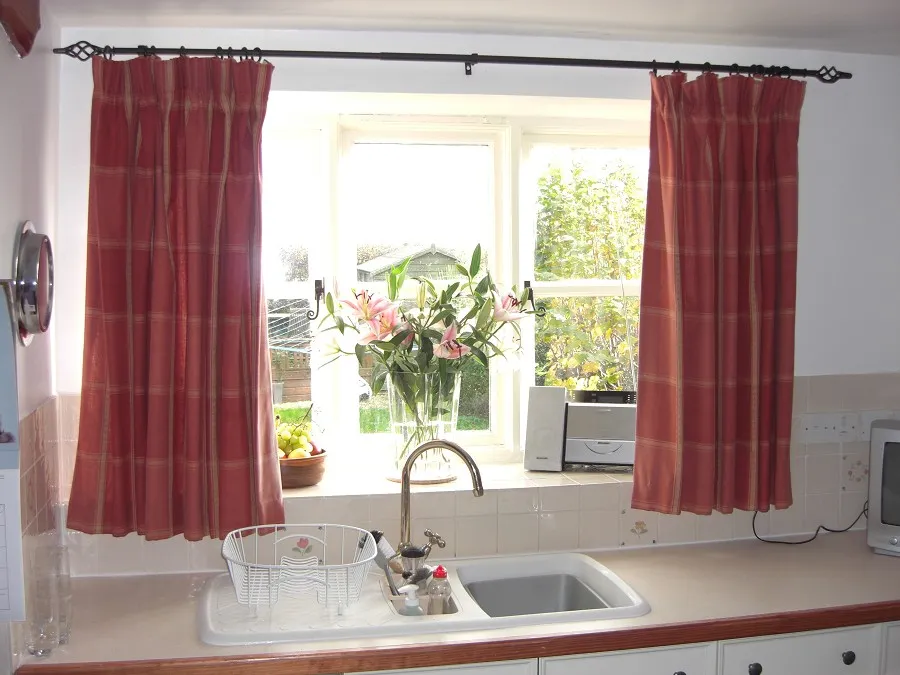 cottage kitchen curtain ideas